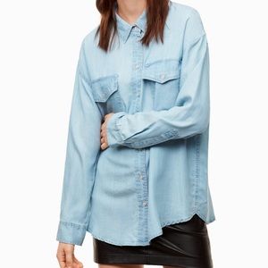 Aritzia Talula denim chambray shirt